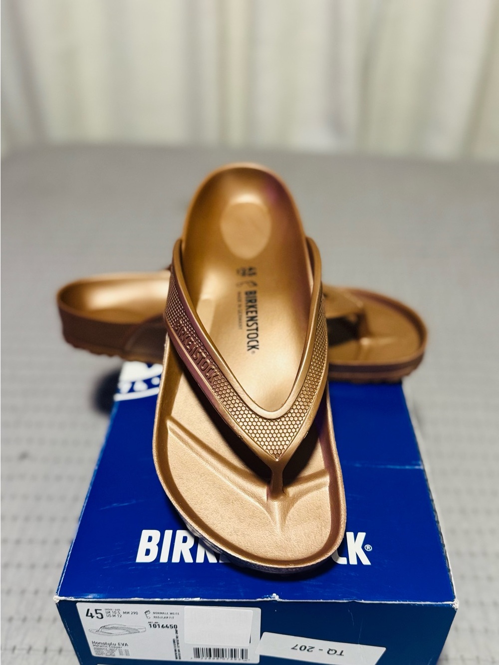 Birkenstock Honolulu EVA Sandals, Metallic Copper, Men’s 12, New with Tags